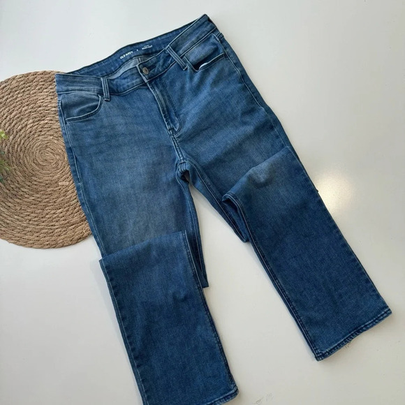 Old Navy Mid Rise Boot‎ Cut Jeans Size 6 - Picture 1 of 14